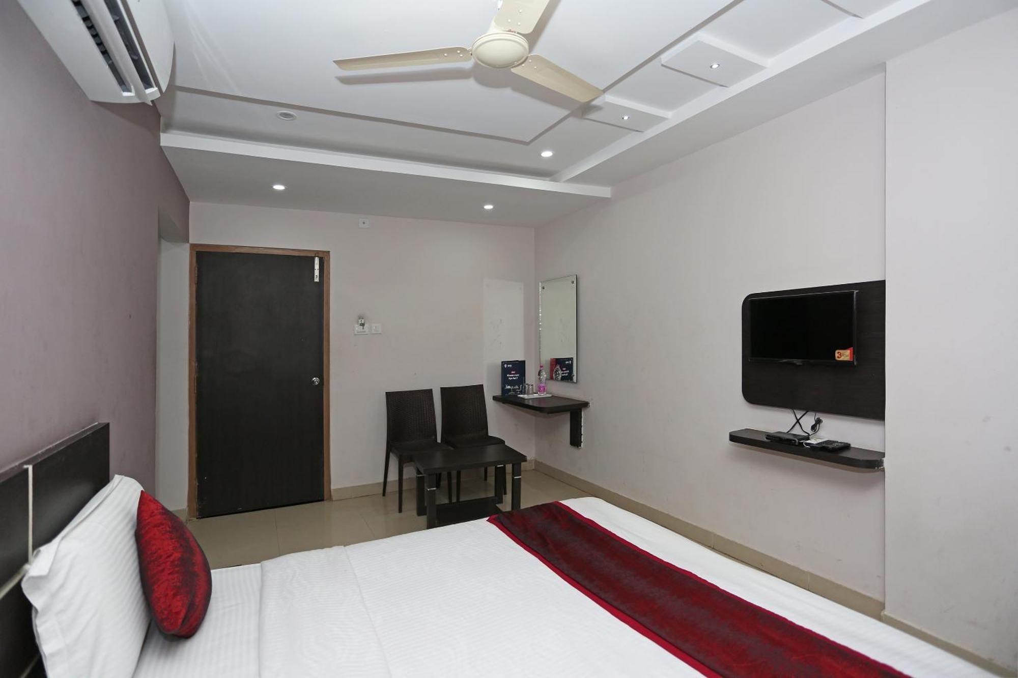 OYO 6076 Subudhi's Inn Puri Bagian luar foto