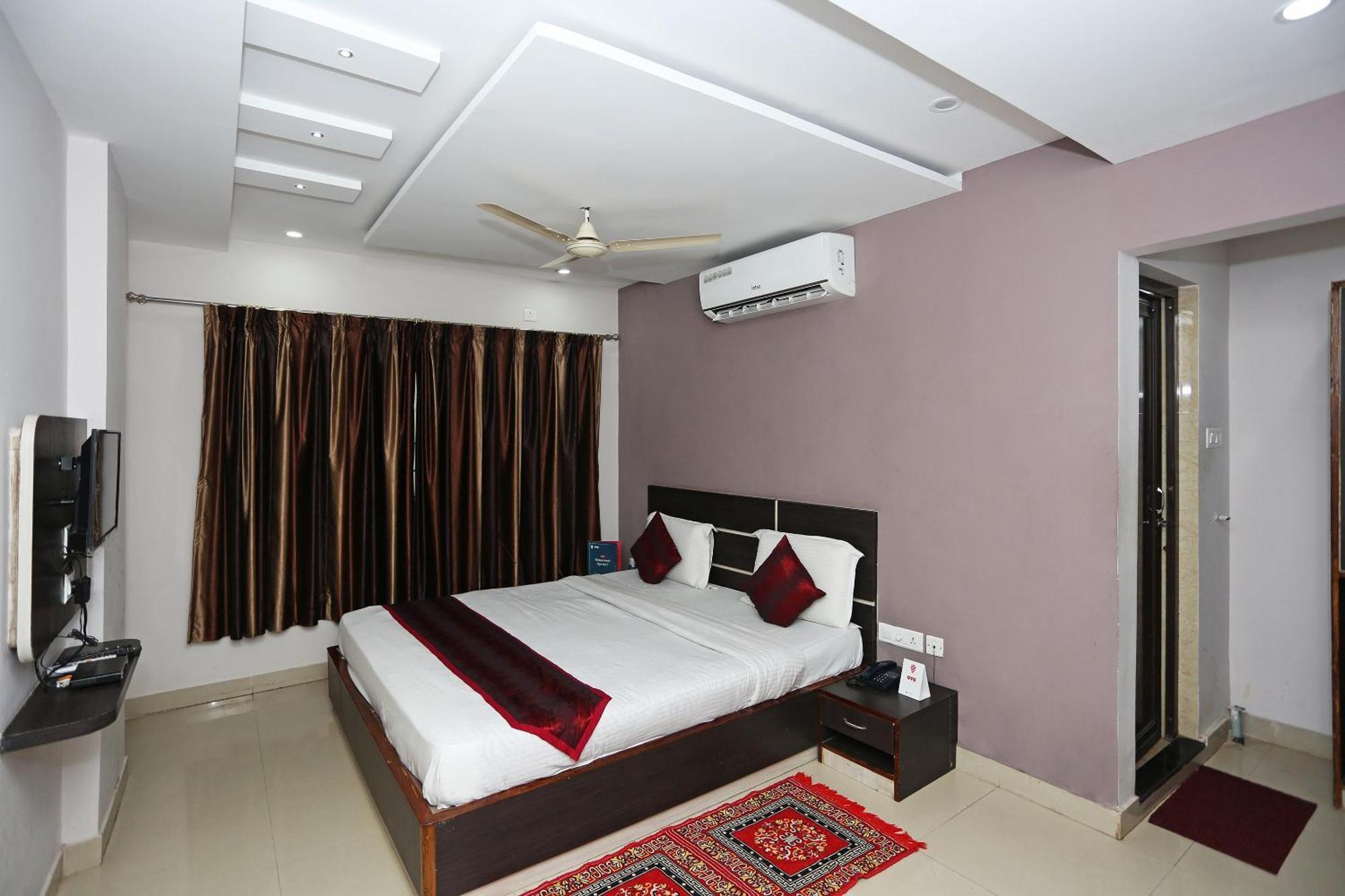 OYO 6076 Subudhi's Inn Puri Bagian luar foto